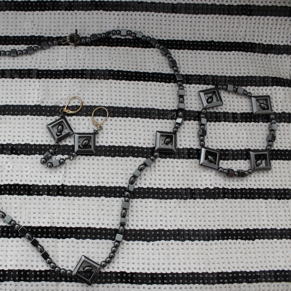 Necklace Bracelet and Earrings Set